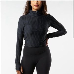 NWT Buffbunny Permafrost Pullover